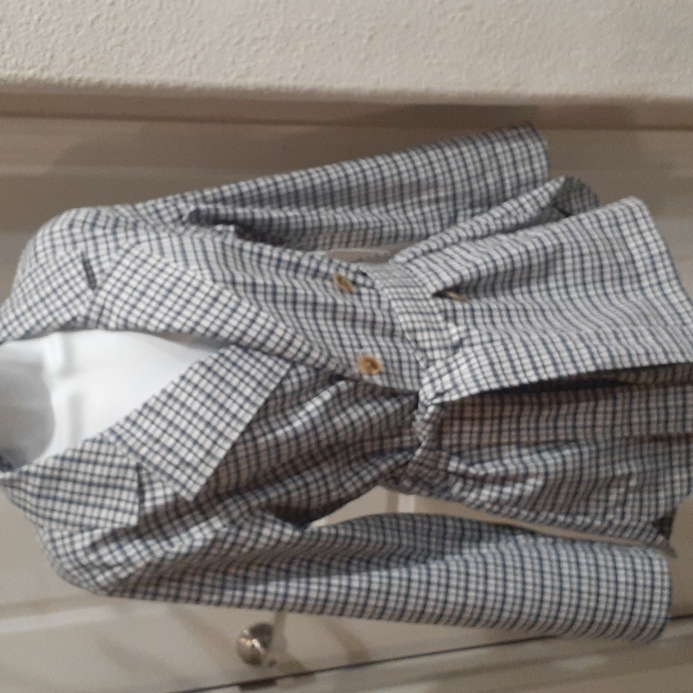 NWT Lauren Conrad jkt/blazer.Blues/cream. Size L. Belted, back pleat. Read.